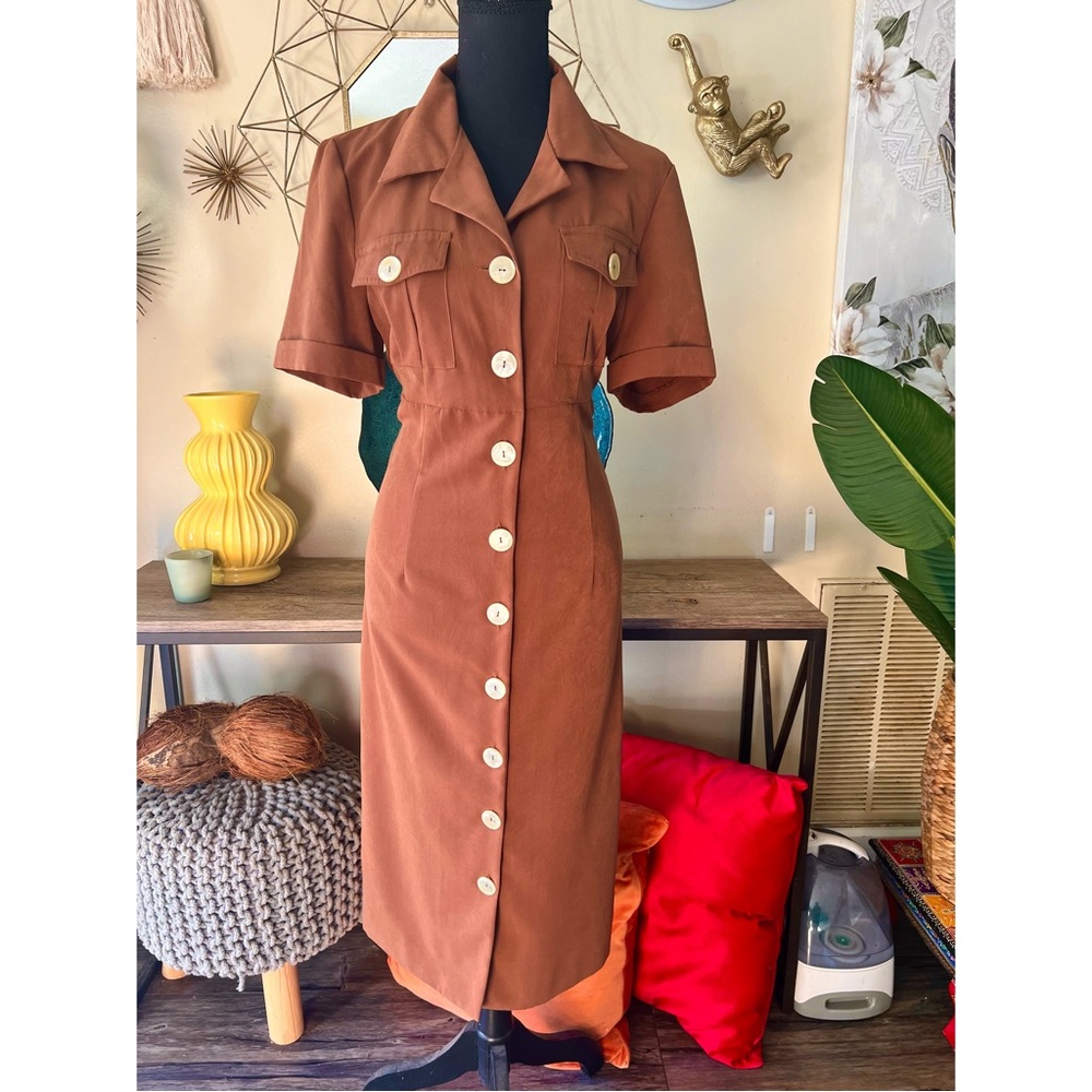 Vintage - Elegant Brown Button-Down Dress